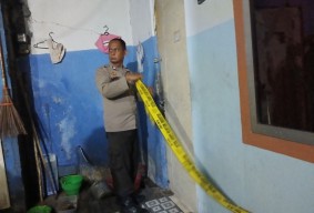Wanita di Surabaya Tewas Bersimbah Darah, Diduga Korban Pembunuhan
