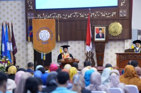 UNS Tetapkan 13 Alumni Berprestasi, Direktur Pelindo Masuk Jajaran