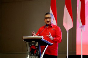 Hasto Anggap Kampanye Anies Baswedan di Surabaya tidak Istimewa