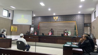 Sidang Perdana KDRT Ferry Irawan, Ungkap Fakta Kejadian di Kamar 511 Hotel GS Kediri