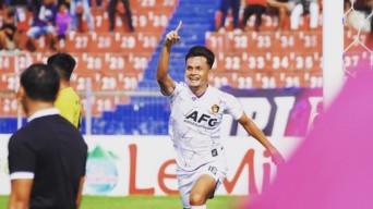 Bek Muda Persik Hamra Hehanusa Mulai Percaya Diri