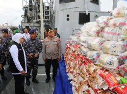 25 Ton Beras Dikirim untuk Warga Masalembu