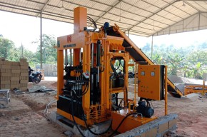 Paving Block Topang Pembangunan Infrastuktur Nasional