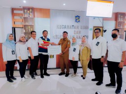 Bantuan Vitamin dan Mineral untuk Balita Stunting di Surabaya