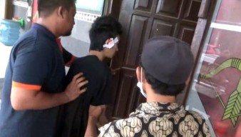 Datang Tunggangi Vario-Hendak Pulang Naiki Satria FU, Pemuda ini Dihajar Warga