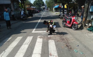 Usai Tabrak Pejalan Kaki hingga Oleng Seruduk Motor, Pelajar di Jombang Tewas