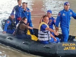 Korban Hilang dalam Perahu Tambang Terbalik di Surabaya Ditemukan Meninggal Dunia