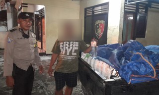 Pengiriman Ciu Grobogan dan Arak Bali ke Gresik Digagalkan Polisi di Lamongan