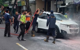 Mobil Chevrolet di Mojokerto Terbakar Diduga karena Korsleting