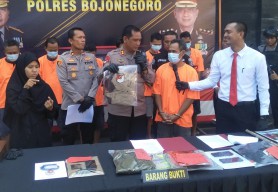 Istri Dihina, Suami Hajar Mulut Tetangga