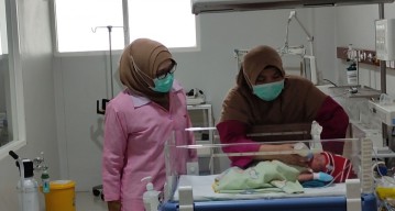 Donasi Mengalir untuk Bayi yang Dibuang di Teras Rumah Warga Genteng