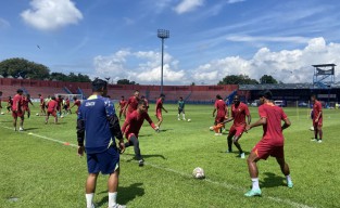 Menanti Laga Penuh Ambisi Dua Tim Papan Bawah Persik Kediri Vs Barito Putera