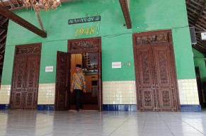 Dibangun 1948, Masjid Baitus Siddiqin Jombang Tonjolkan Arsitek Jawa