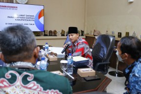 Trenggalek Terima Penghargaan Predikat Kepatuhan Standar Pelayanan Publik dari Ombudman RI