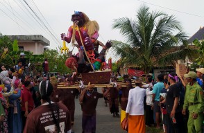 Bukti Toleransi Nyepi di Lamongan, 9 Ogoh-ogoh Disumbang Umat Lain