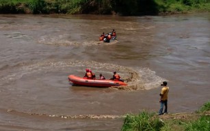 Warga Tulungagung Hilang saat Cari Ikan di Sungai Brantas