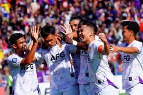 Libas Persija di Tengah Cuaca Panas, Arthur: Persik Mania Jadi Penyemangat