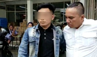 Pria ini Tepergok Curi Susu Formula di Minimarket Surabaya, Ngakunya untuk Anak