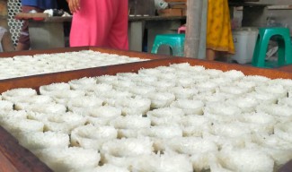 Berkah Ramadan, Produsen Rengginang di Jombang Full Senyum