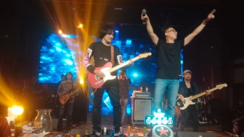 TIC Band 'Pulang Kampung', Obati Kerinduan Penggemar Surabaya