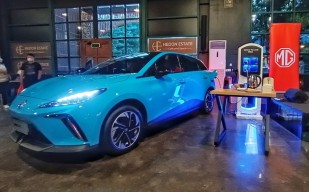 Mengintip Kecanggihan Mobil Listrik MG 4 EV yang Launching di Surabaya