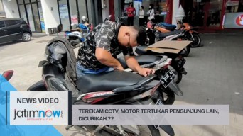 Terekam Cctv, Motor Revo Ditukar Supra Oleh Pengunjung Kedai, Dicurikah !!