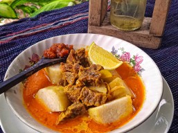 Rekomendasi Menu Bersantan untuk Sajian Lebaran Ketupat