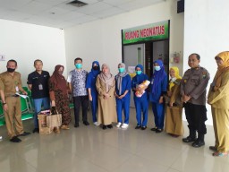 Bayi Laki-laki yang Ditemukan di Parit Kediri Diserahkan Dinsos Jatim, Polisi Masih Buru Pelaku