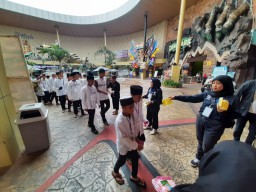Cara Pelaku Wisata di Kota Batu Ajak Anak Yatim dan Duafa Ngabuburit