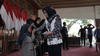 Korpri Kota Mojokerto Salurkan Zakat Fitrah dan Infaq, Ning Ita: Momentum Berbagi