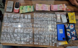 Gerebek Rumah Kuli Bangunan di Surabaya, Polisi Sita Ratusan Paket Sabu Siap Edar