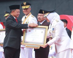 Diserahkan Mendagri, Banyuwangi Raih Peringkat Pertama Kinerja Pemkab Se-Indonesia