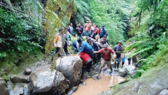 Bapak dan 2 Anak Petani Kentang Pasuruan Tewas Tertimbun Tanah Longsor