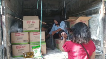 Operasi Pasar Murah di Jombang Diserbu Pedagang, Loalaaa...