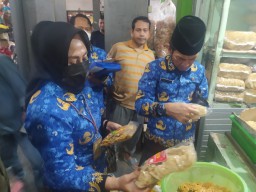 Disperindag Lamongan Sidak Pasar hingga SPBU Jelang Lebaran