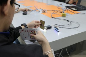 Minimalisir Kecurangan Kompetisi Bridge, Alumnus Ubaya Ciptakan Alat Monitoring Otomatis