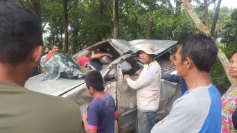 Laka Misterius di Ponorogo, Mobil Tabrak Pohon Akibat Hal Gaib