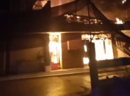 Rumah Mantan Anggota DPRD Tulungagung Terbakar saat Ditinggal Mudik