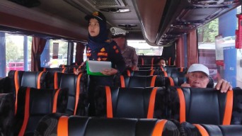 Petugas Gabungan Cek Angkutan Lebaran di Tulungagung, Hasilnya Bikin Penumpang Deg-degan