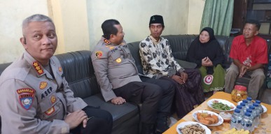 Kapolda Jatim Dicurhati Aksi Balap Liar di Pasuruan ketika Blusukan ke Rumah Warga