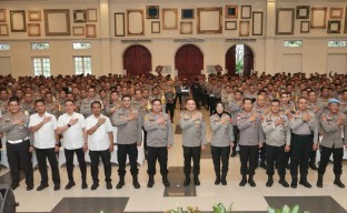 Kapolrestabes Surabaya Cetuskan Program Polisi RW dan Kedepankan RJ untuk Selesaikan Masalah