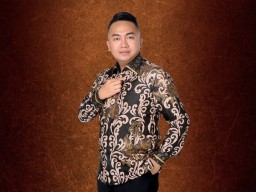Putra Mantan Bupati Gresik Berharap Pecah Telur NasDem di Dapil Jatim X