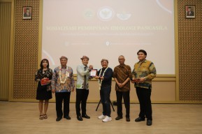 Sosialisasi Pembinaan Ideologi Pancasila, Pendidikan Karakter Mahasiswa Nasionalis dan Patriotik