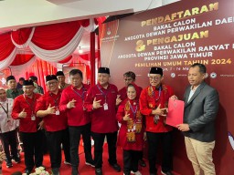 Targetkan 44 Kursi PDI Perjuangan Jatim Daftarkan 120 Bacaleg ke KPU