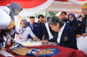 Daftarkan Bacaleg ke KPU, NasDem Targetkan Juara di Jatim