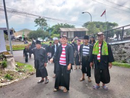 Arak-arakan Berbagai Kesenian Iringi Pendaftaran Bacaleg PKS Kota Batu