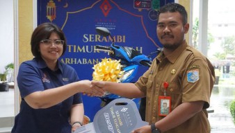 Pelanggan Hotel Aruna Senggigi Pulang Bawa Hadiah Motor Paket Iftar