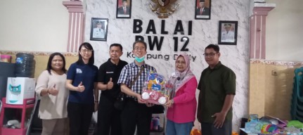 Kembangkan Literasi, PCU Gelar Pengabdian Masyarakat di Taman Bacaan Gang Dolly