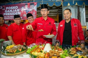 Hadiri Peresmian Posko Pemenangan Ganjar Presiden, Eri Cahyadi: Mendirikan Posko, Harus Berani Selesaikan Masalah
