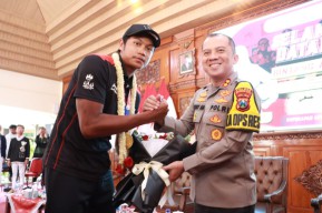 Atlet Mojokerto Peraih Emas Sea Games Ingin menjadi Polisi